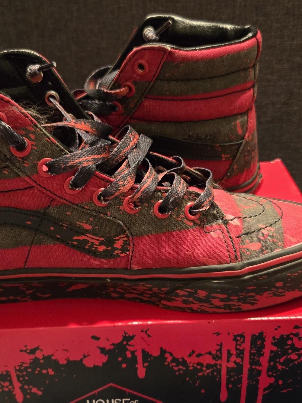 Vans x Freddy Krueger Sk8-Hi Horror Limited Release 2021 Unisex Size Women's 8.5